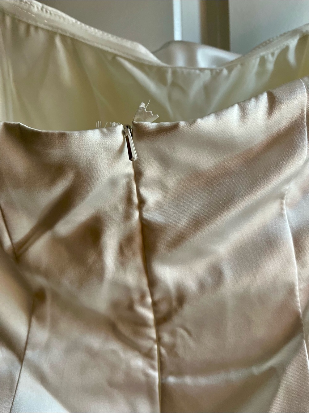 David’s Bridal Strapless Wedding Dress Size 4 NWT - Picture 8 of 12